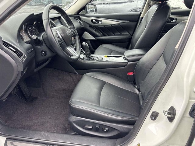 2023 INFINITI Q50 LUXE