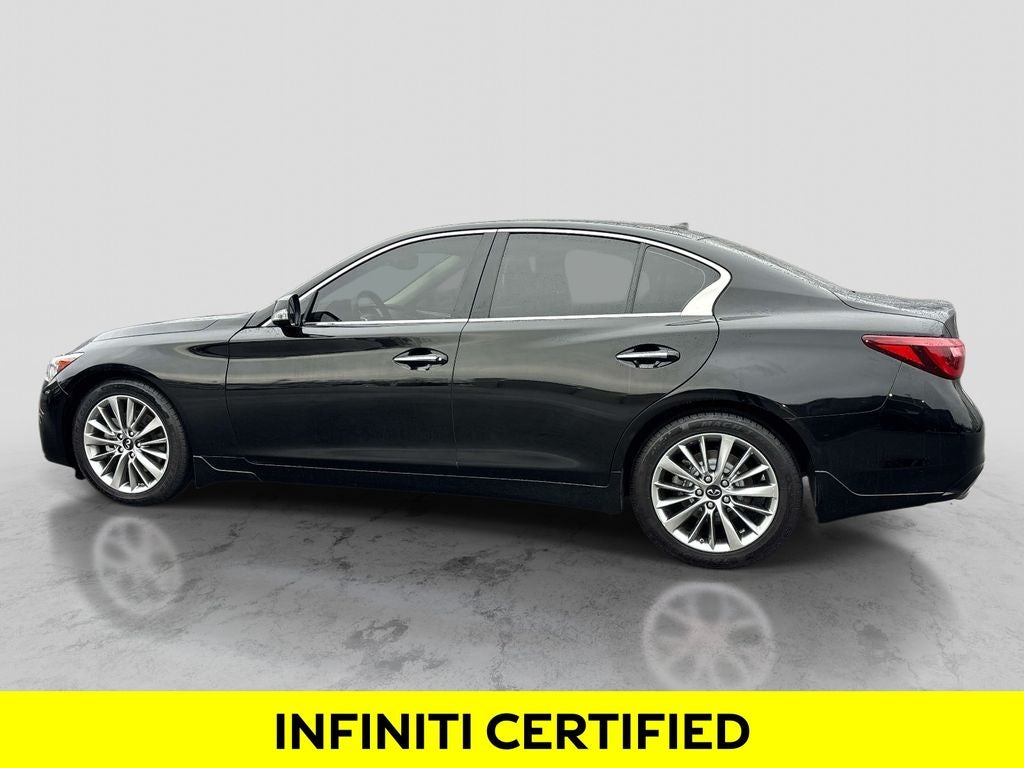 2023 INFINITI Q50 LUXE
