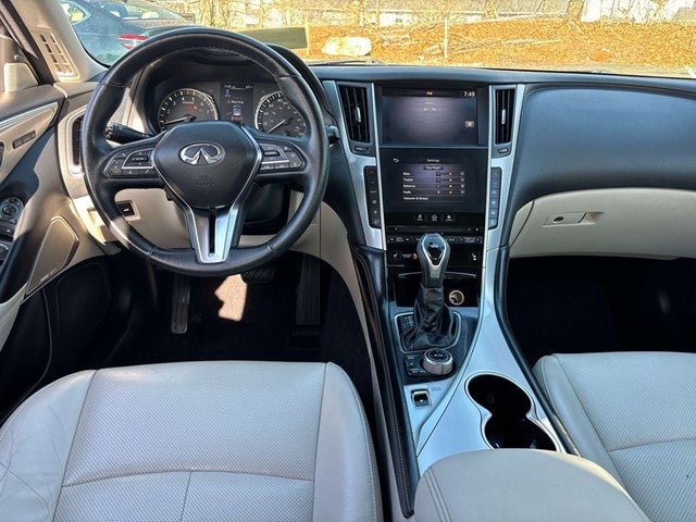 2023 INFINITI Q50 LUXE