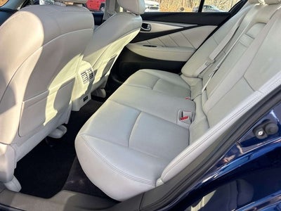 2023 INFINITI Q50 LUXE