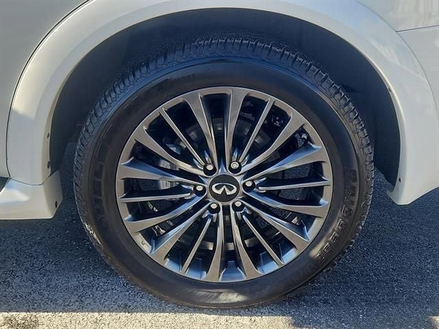 2024 INFINITI QX80 Premium Select