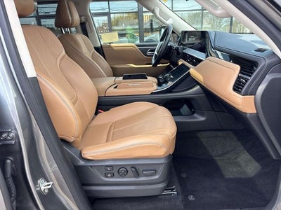 2025 INFINITI QX80 SENSORY