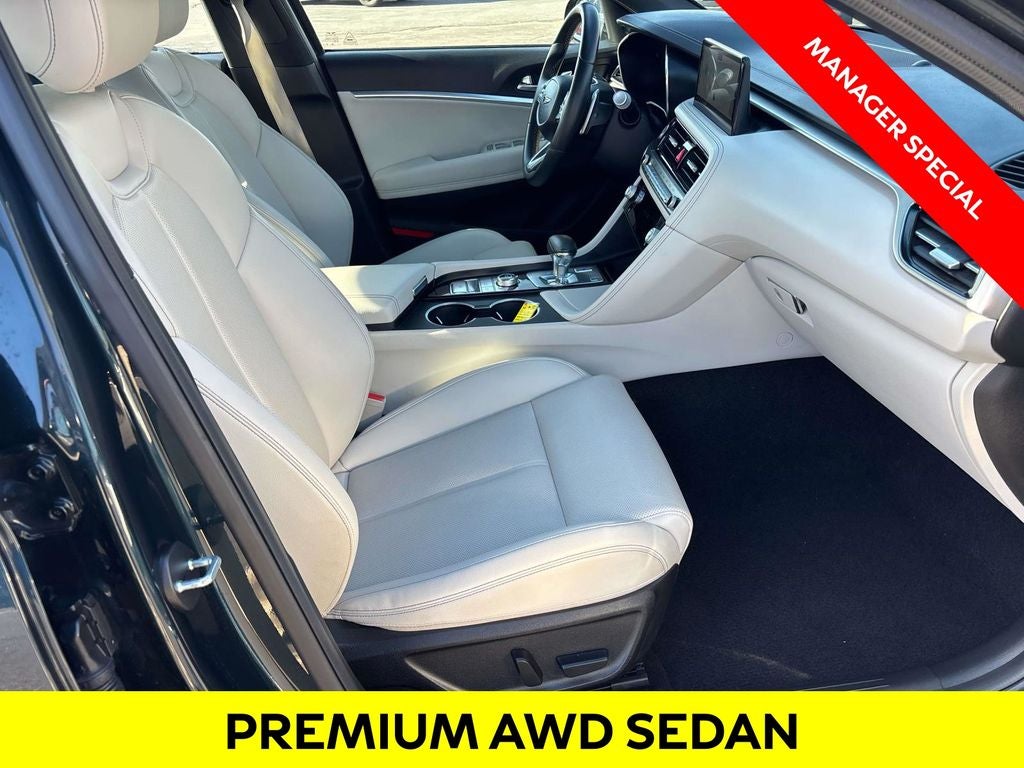 2024 Genesis G70 2.5T