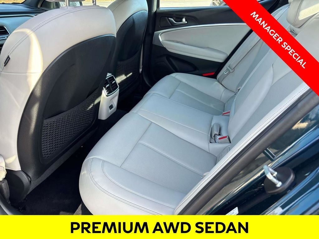 2024 Genesis G70 2.5T