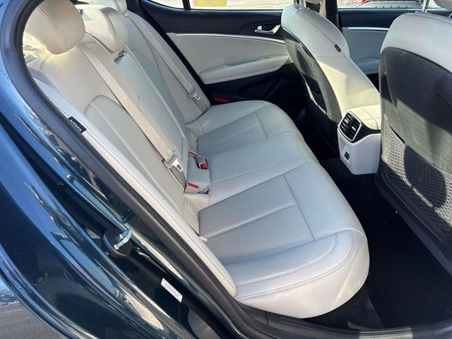 2024 Genesis G70 2.5T