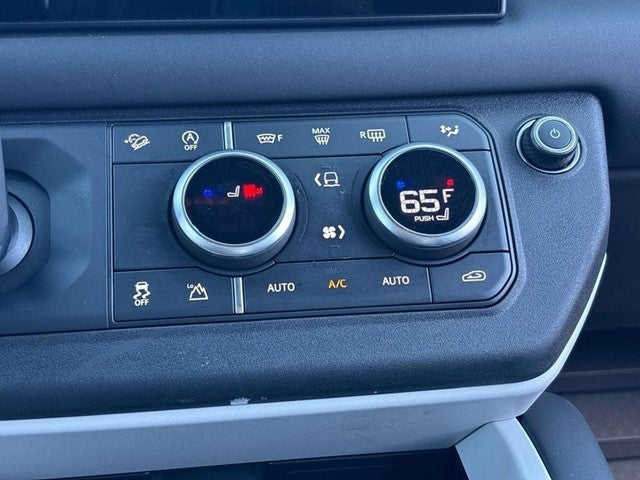 2025 Land Rover Defender 110 S