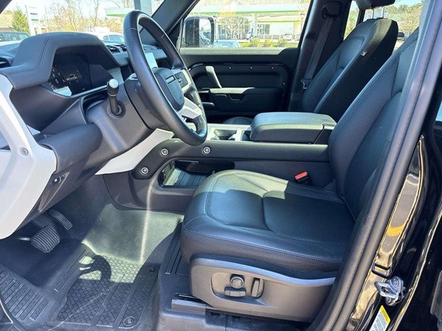 2025 Land Rover Defender 110 S