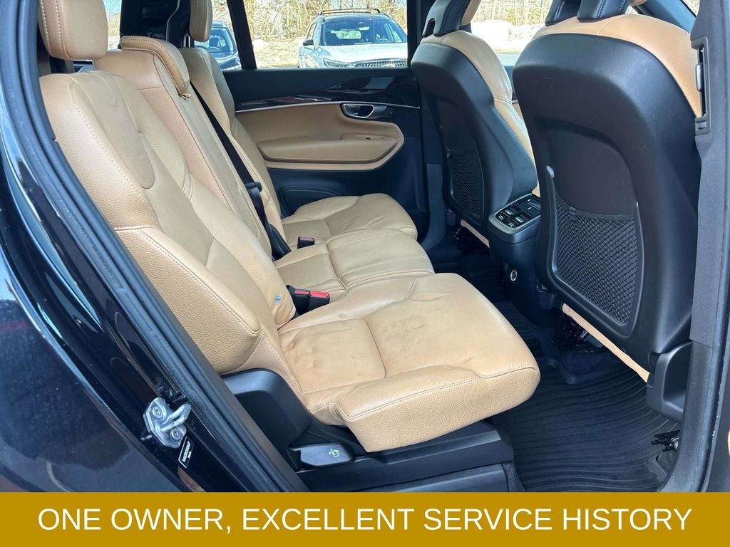 2019 Volvo XC90 T6 Momentum