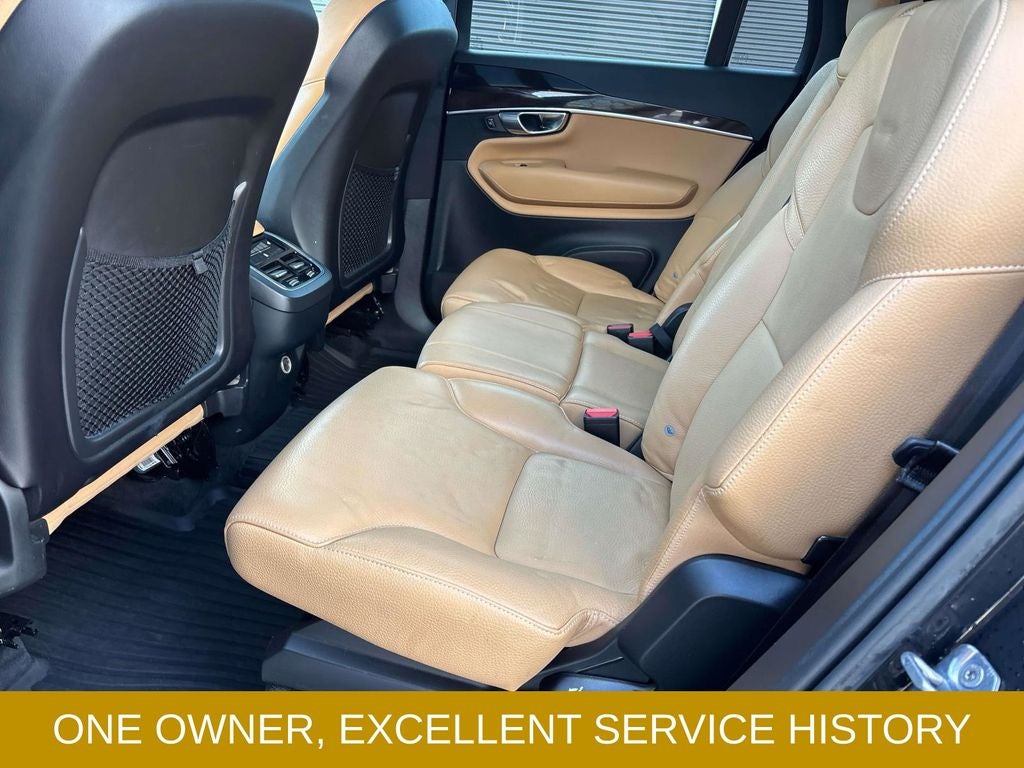 2019 Volvo XC90 T6 Momentum