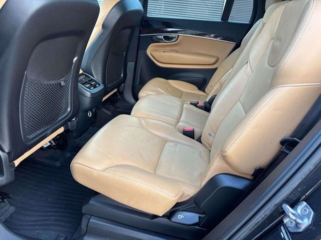 2019 Volvo XC90 T6 Momentum